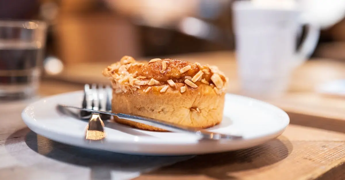 L'Art de Préparer un Kouign-Amann : Recette et Astuces