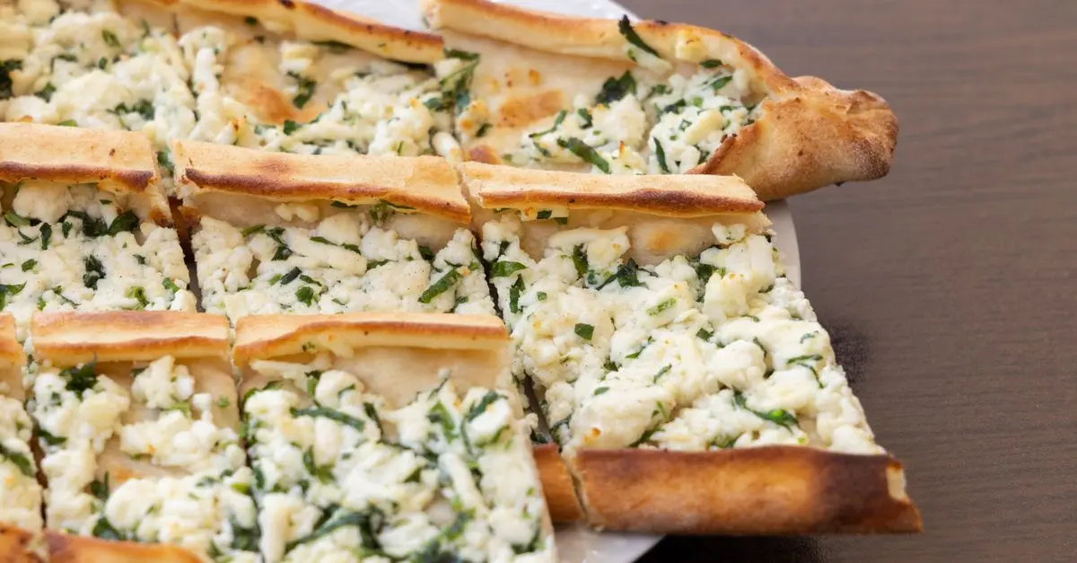 Tourteau fromagé : Un Fromage Breton Méconnu